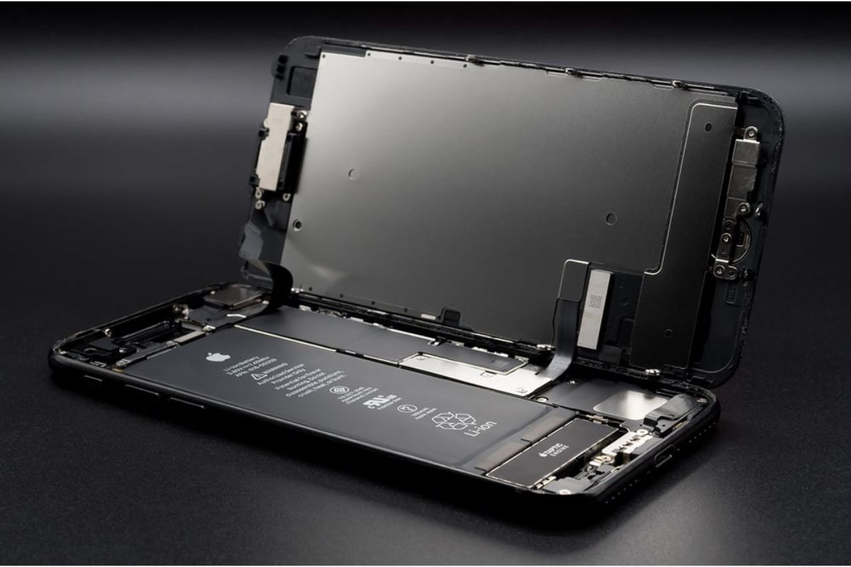 European Union enables iPhone battery replacement for user convenience