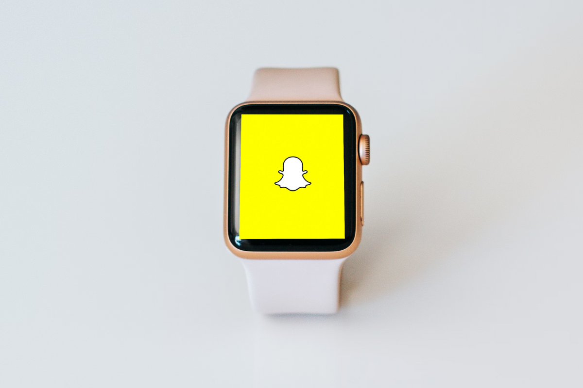 Snapchat has released its Apple Watch app for users worldwide